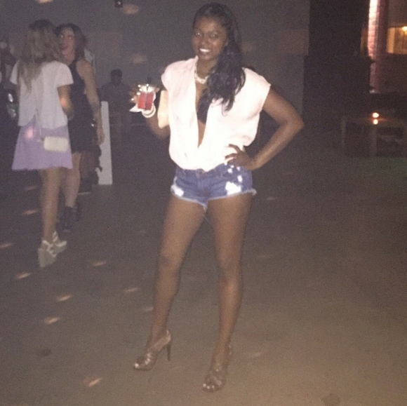 Cut Off Jean Shorts - Picture 7 of 7